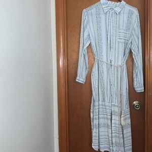 Black/white long sleeve BoHo dress with pockets